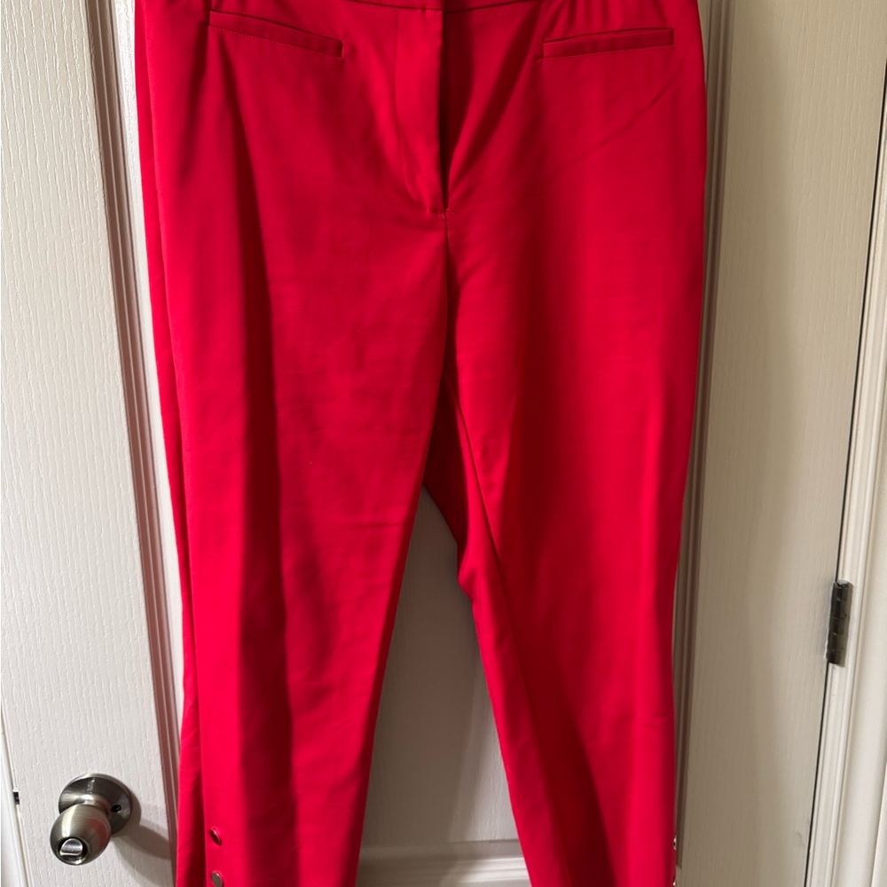 SPANNER Bold Red Women's Capris